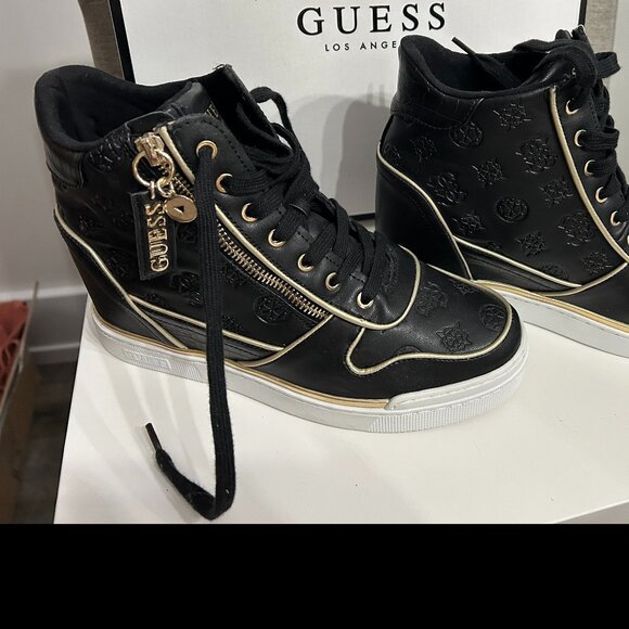 Guess Shoes - GUESS FIORA TRAINERS with original box  - 8.5 - WORN ONCE